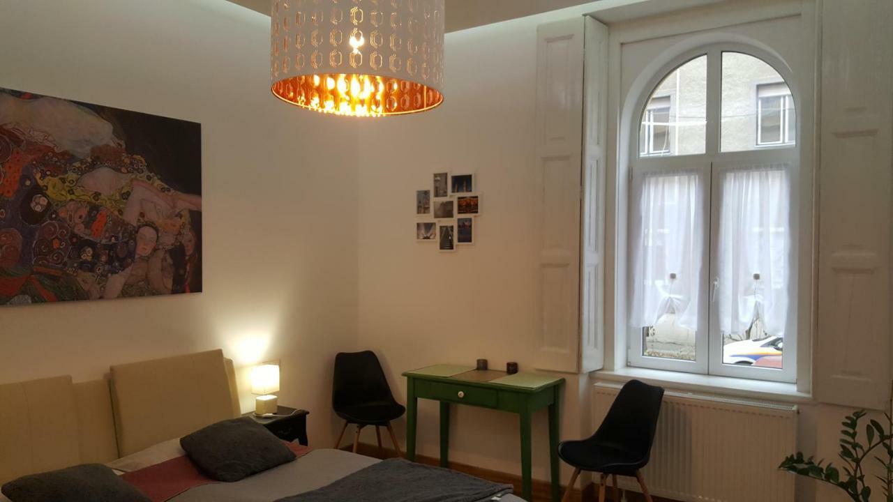 Stylish Apartman Szeged Eksteriør bilde